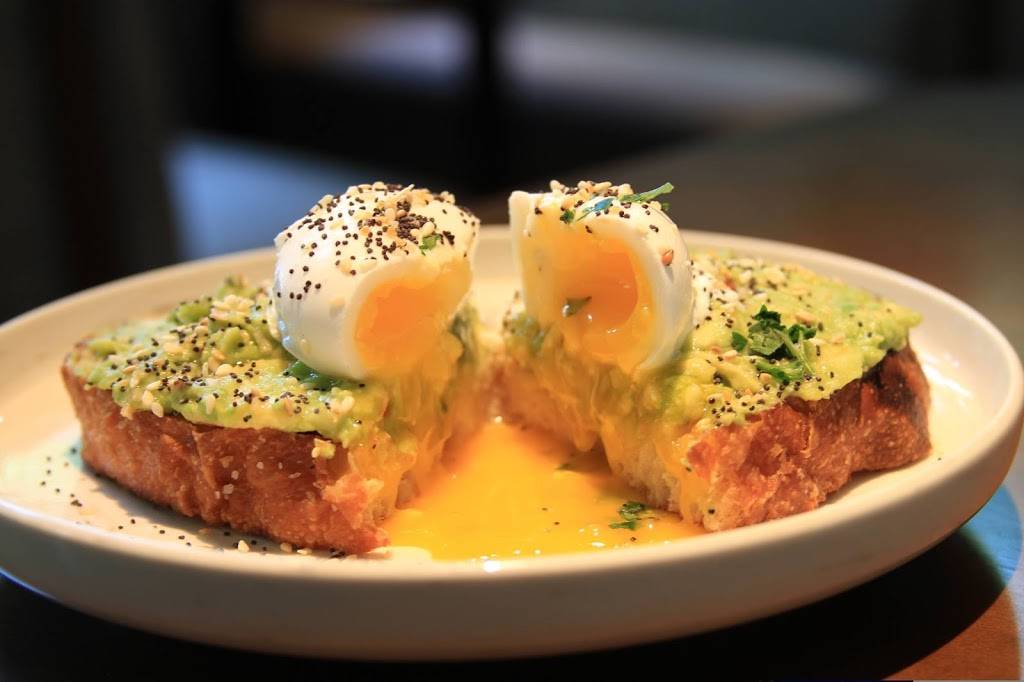 Ella Elli | restaurant | 1349 W Cornelia Ave, Chicago, IL 60657, USA | 7739353552 OR +1 773-935-3552