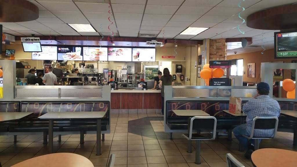 McDonalds | cafe | 22030 Roscoe Blvd, Canoga Park, CA 91304, USA | 8183464284 OR +1 818-346-4284