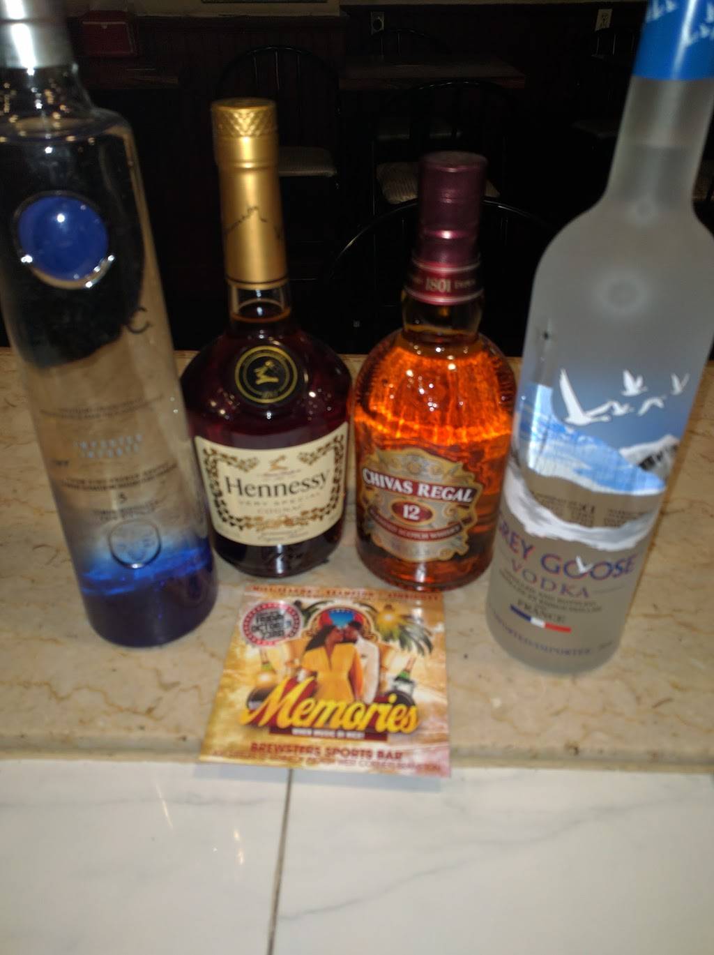 Brewsters Bar & Grill | restaurant | 400 Steeles Ave E, Brampton, ON L6W 3R2, Canada | 9054579797 OR +1 905-457-9797