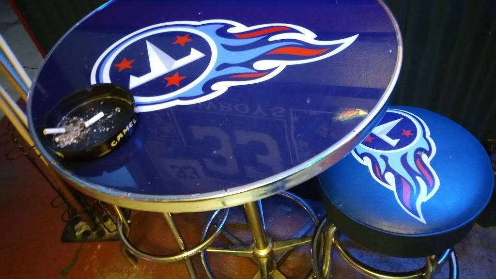 Luckys Bar & Grill | restaurant | 579 Stewarts Ferry Pike, Nashville, TN 37214, USA | 6158714101 OR +1 615-871-4101