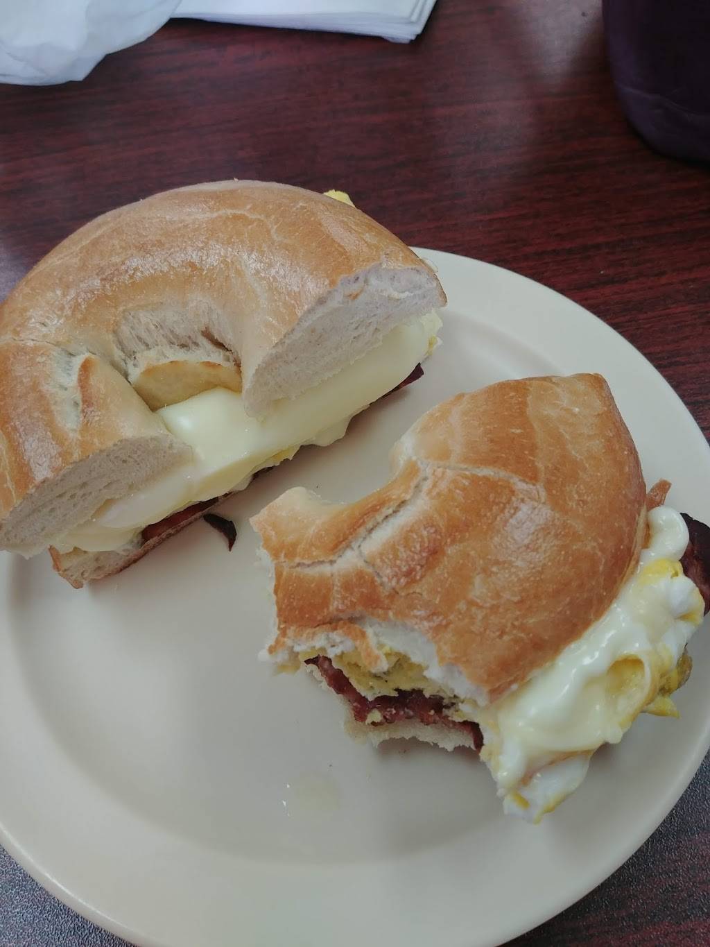 Kitchen B & L | restaurant | 925 Levick St, Philadelphia, PA 19111, USA | 2152892800 OR +1 215-289-2800