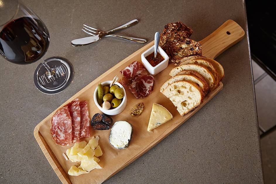 Aperitivo | restaurant | 435 Ionia Ave SW, Grand Rapids, MI 49503, USA | 6162597045 OR +1 616-259-7045