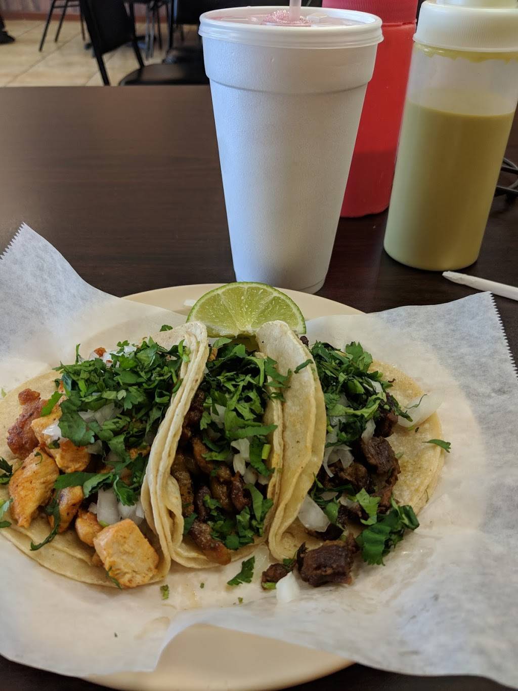Tacos La Bala | restaurant | 9919 N Fwy Service Rd, Houston, TX 77037, USA | 8324869637 OR +1 832-486-9637