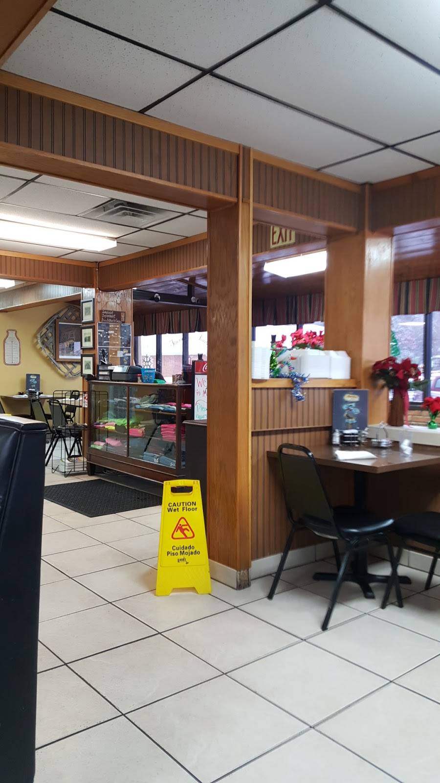 Aunt Beas Restaurant | restaurant | 908 Tusculum Blvd, Greeneville, TN 37745, USA | 4236381451 OR +1 423-638-1451