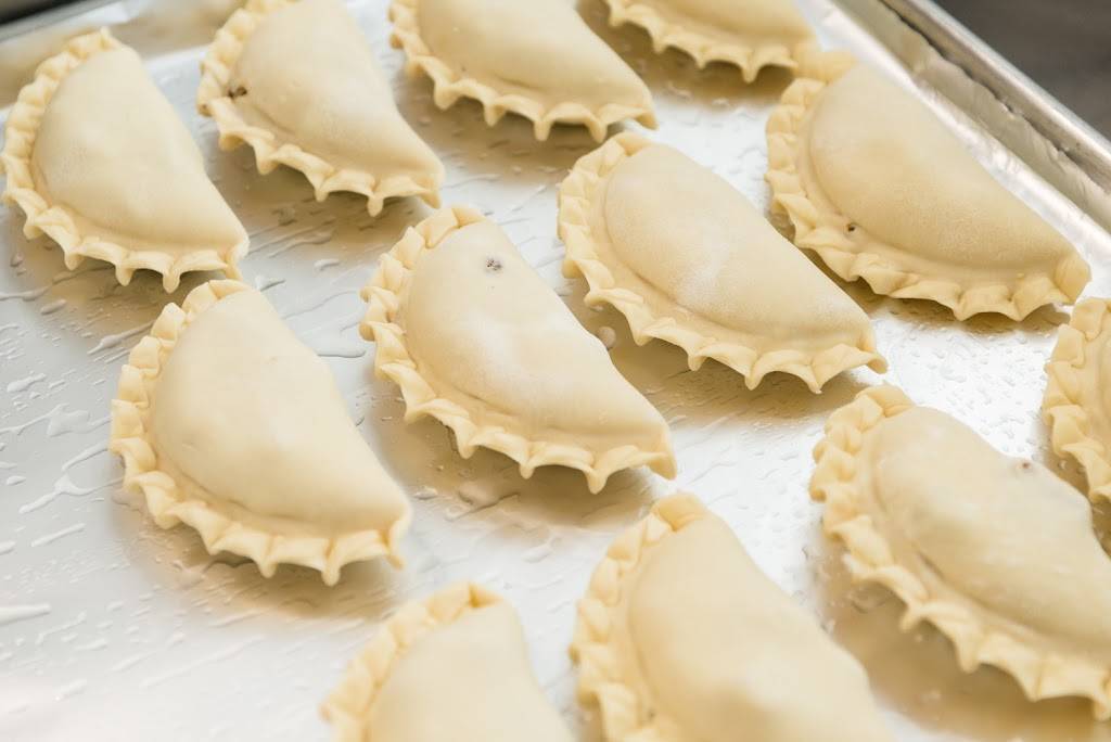 The Empanada Shop | restaurant | 1908 Artesia Blvd, Redondo Beach, CA 90278, USA | 4242479157 OR +1 424-247-9157