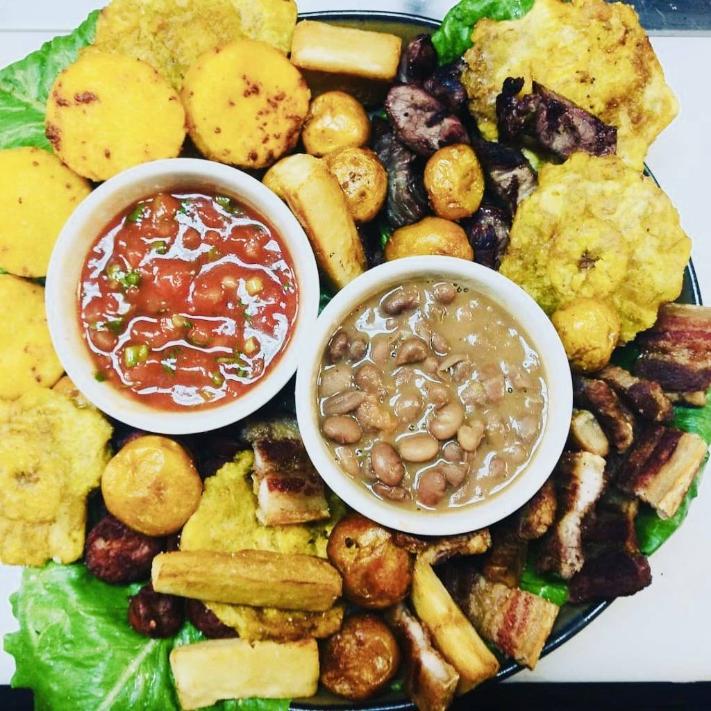 SanPues Colombian Kitchen | restaurant | 12425 Hedges Run Dr, Lake Ridge, VA 22192, USA | 7034906798 OR +1 703-490-6798