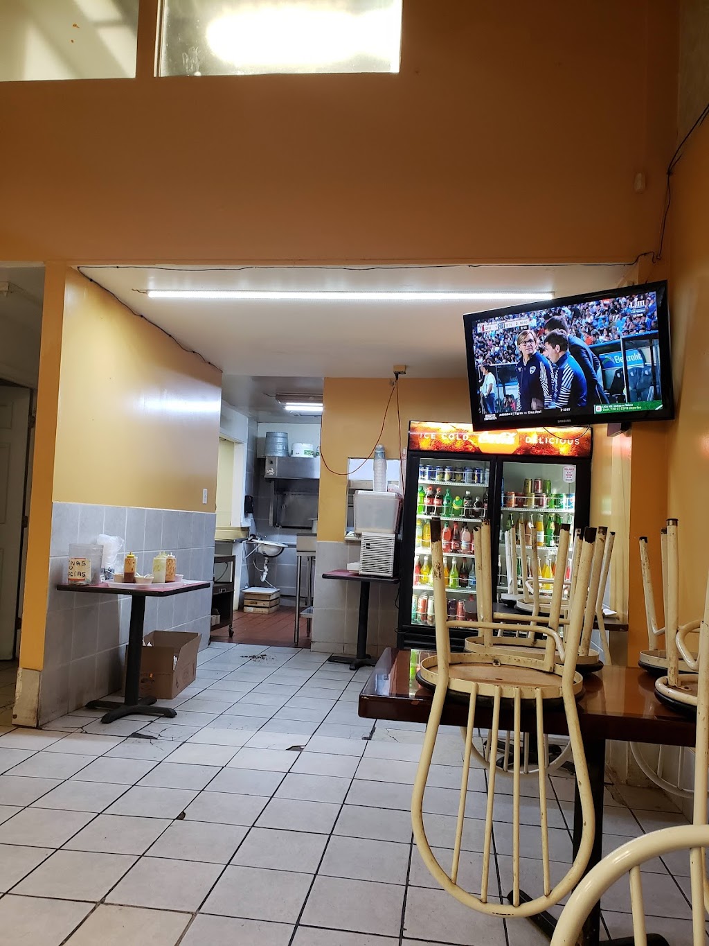 Mercado Acapulco Y Taqueria | restaurant | 2179 Cheshire Bridge Rd NE, Atlanta, GA 30324, USA | 4044773202 OR +1 404-477-3202