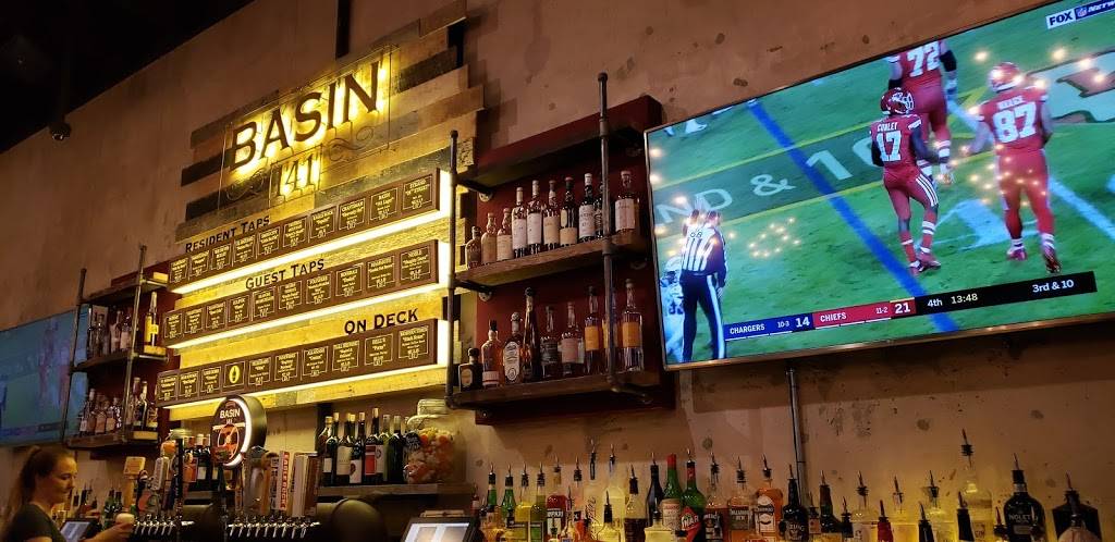 Basin 141 Social Bar & Kitchen | restaurant | 402 S Myrtle Ave, Monrovia, CA 91016, USA | 6262490358 OR +1 626-249-0358