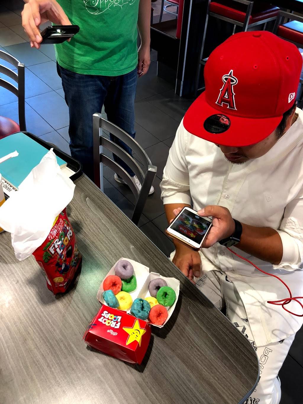 Carls Jr | restaurant | 3880 Grand Ave, Chino, CA 91710, USA | 9095915393 OR +1 909-591-5393