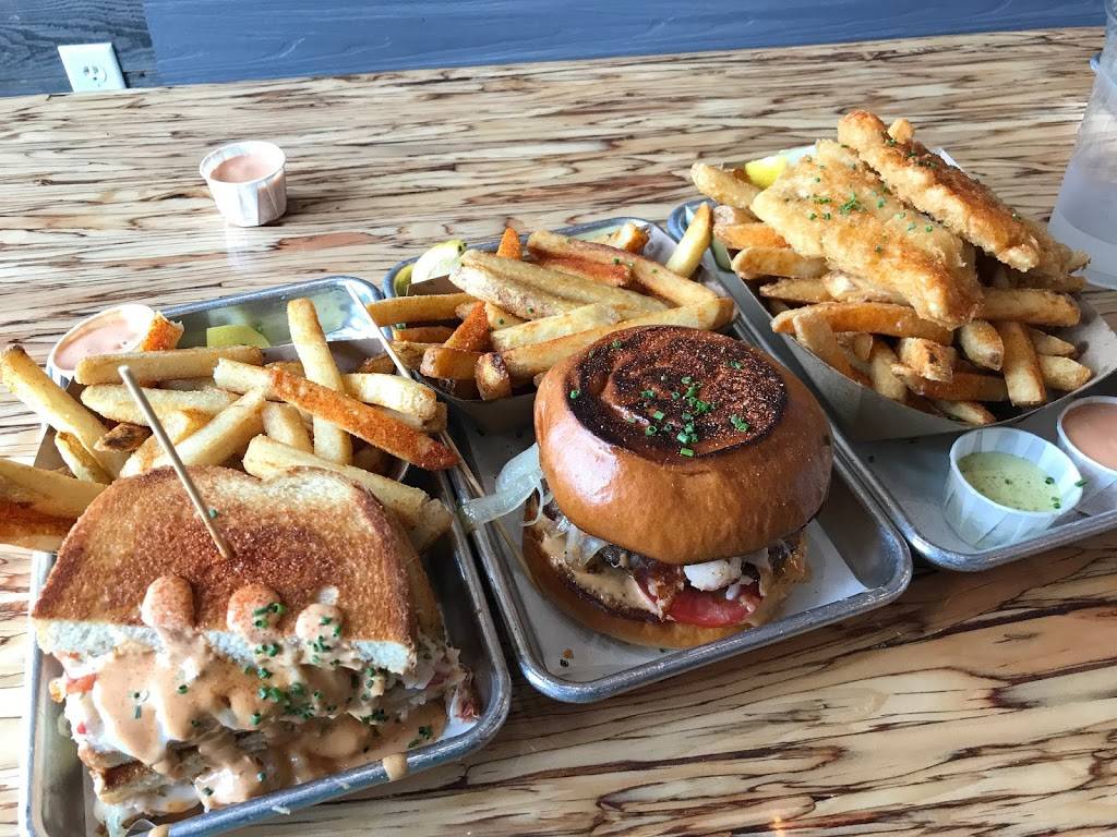 Slapfish | restaurant | 3320 Digital Dr, Lehi, UT 84043, USA | 3854554110 OR +1 385-455-4110