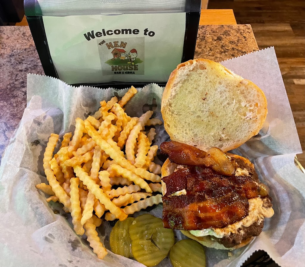 The Hen House Bar and Grill | restaurant | 131 W Main St, Forestville, WI 54213, USA | 9208566950 OR +1 920-856-6950