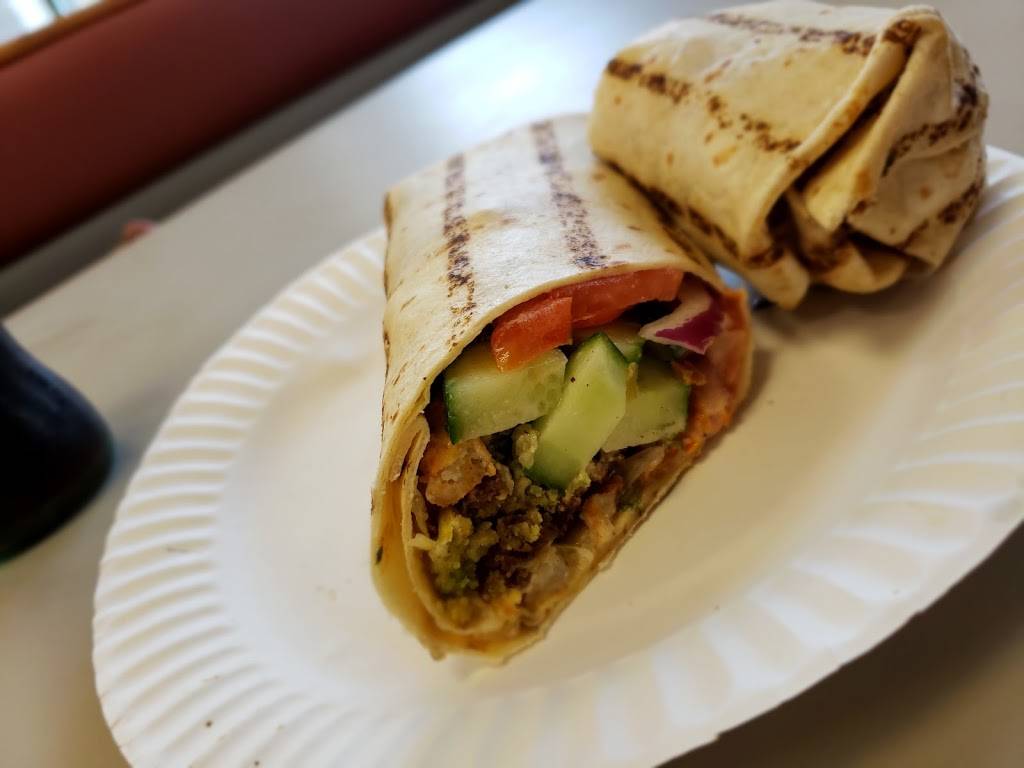 Saras Pizza Palace | restaurant | 424 N Franklin St #3, Holbrook, MA 02343, USA | 7819630351 OR +1 781-963-0351