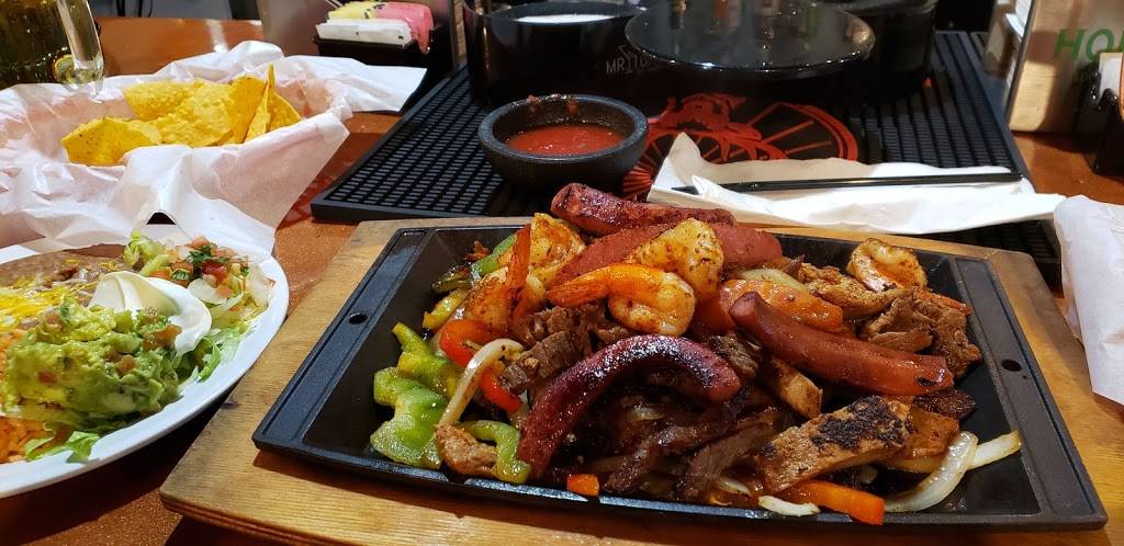 Rio Bravo Fajitas & Ritas | restaurant | 2620 W, I-20 #101, Grand Prairie, TX 75052, USA | 4696600377 OR +1 469-660-0377