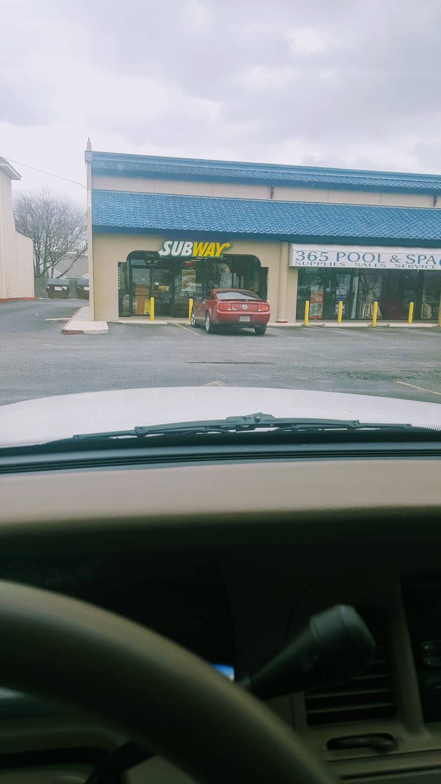 Subway Restaurants | restaurant | 7015 Bandera Rd, Lims Village, Shpng Ctr #15, San Antonio, TX 78238, USA | 2106808229 OR +1 210-680-8229