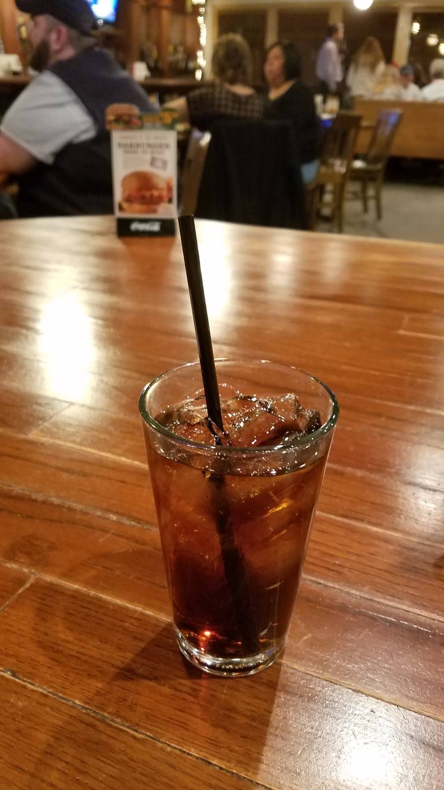 Snuffers Restaurant & Bar | restaurant | 2901 Village Dr, Rockwall, TX 75087, USA | 9727229811 OR +1 972-722-9811