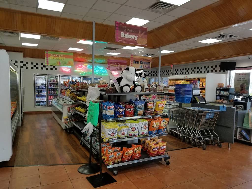 Braums Ice Cream & Burger Restaurant | restaurant | 2511 N College Ave, Fayetteville, AR 72703, USA | 4794448245 OR +1 479-444-8245