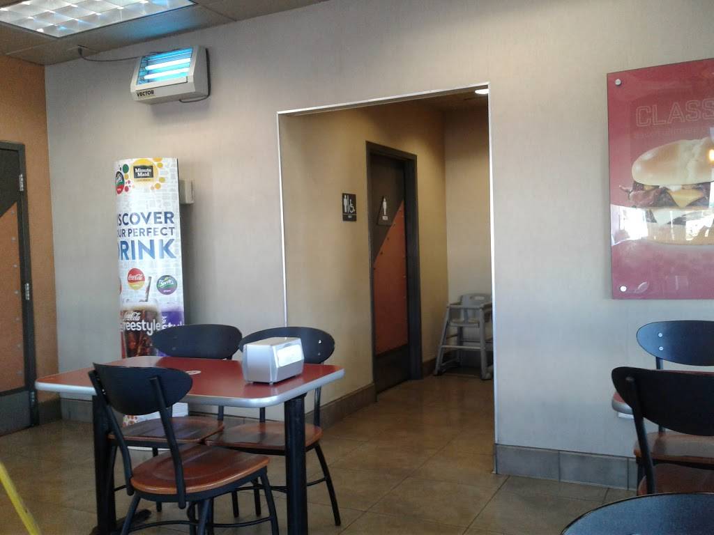 Jack in the Box | restaurant | 1056 Main St, Ramona, CA 92065, USA | 7607896428 OR +1 760-789-6428