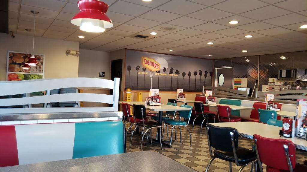 Dennys | restaurant | 1377 W Foothill Blvd, Rialto, CA 92376, USA | 9098738881 OR +1 909-873-8881
