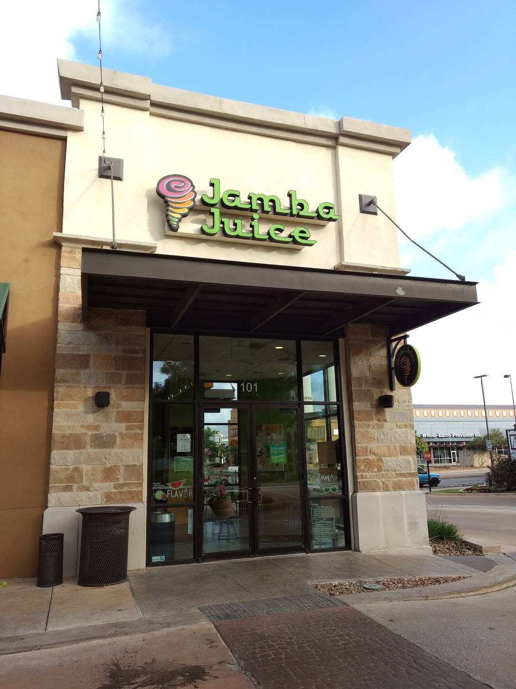 Jamba Juice | restaurant | 290 E Basse Rd #101, San Antonio, TX 78209, USA | 2108240050 OR +1 210-824-0050