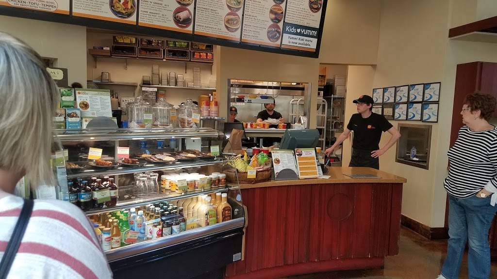 Cafe Yumm! | restaurant | 130 Oakway Center, Eugene, OR 97401, USA | 5414659866 OR +1 541-465-9866