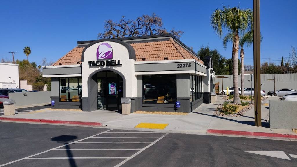 Taco Bell | meal takeaway | 23275 Mulholland Dr, Woodland Hills, CA 91364, USA | 8185917626 OR +1 818-591-7626