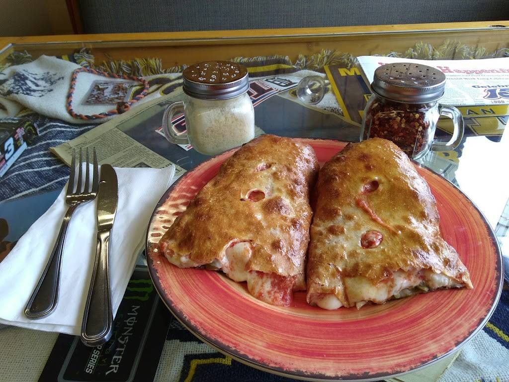 Mikeys Pizzeria Hale | restaurant | 221 N Washington St, Hale, MI 48739, USA | 9892183333 OR +1 989-218-3333