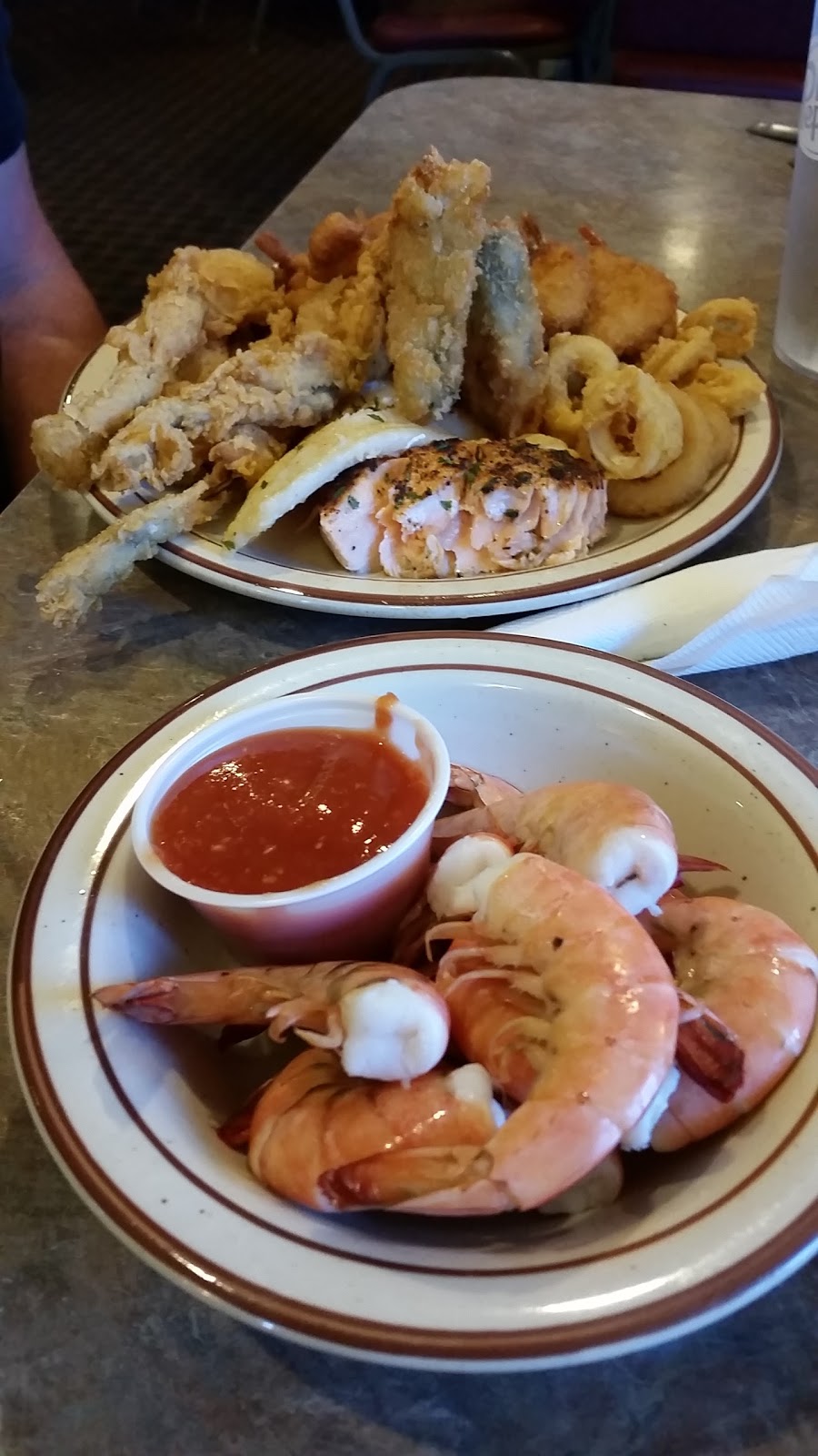 Reids Harvest House | restaurant | 2440 State St, Chester, IL 62233, USA | 6188264933 OR +1 618-826-4933