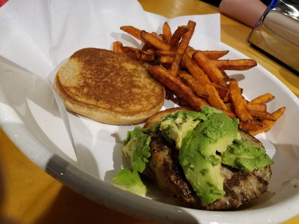 Monsoon Burger | restaurant | 321 Texas St, Fairfield, CA 94533, USA | 7074299888 OR +1 707-429-9888