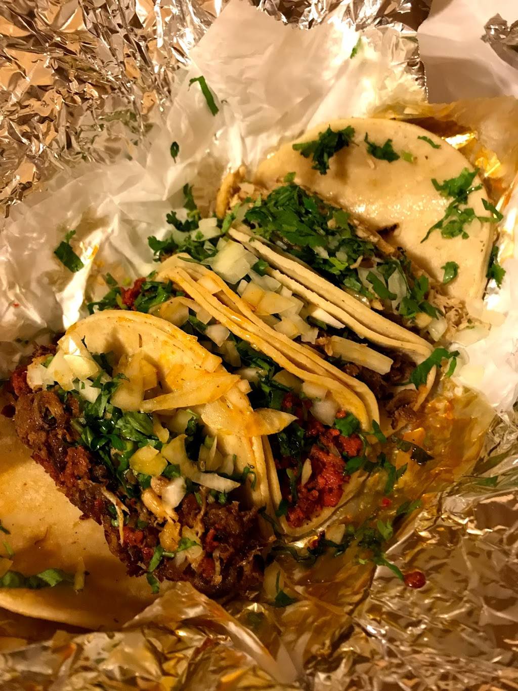 Dominik Pizza | restaurant | 65 1/2 Glen St, Glen Cove, NY 11542, USA | 5166744743 OR +1 516-674-4743