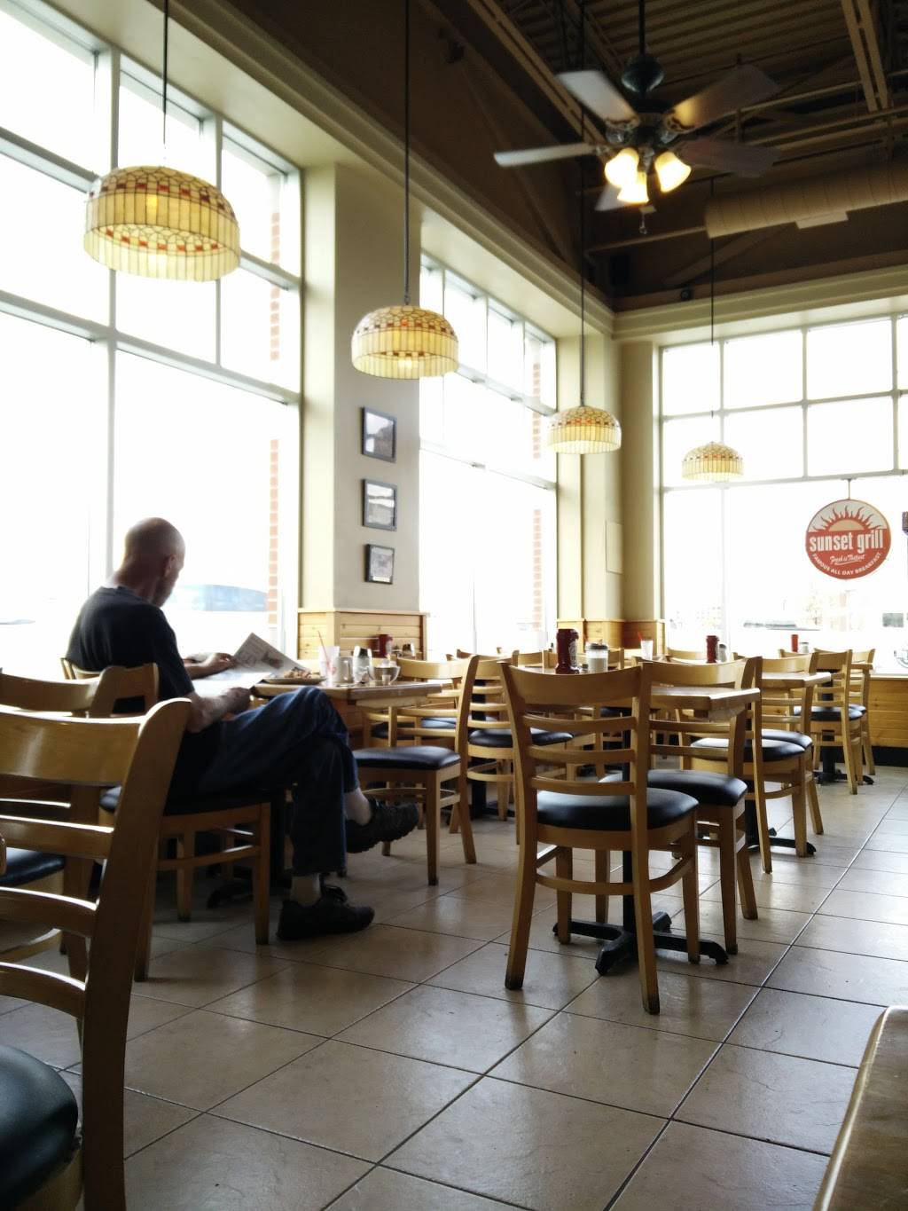 Sunset Grill | restaurant | 1430 Major MacKenzie Dr W, Maple, ON L6A 4H6, Canada | 2893049800 OR +1 289-304-9800