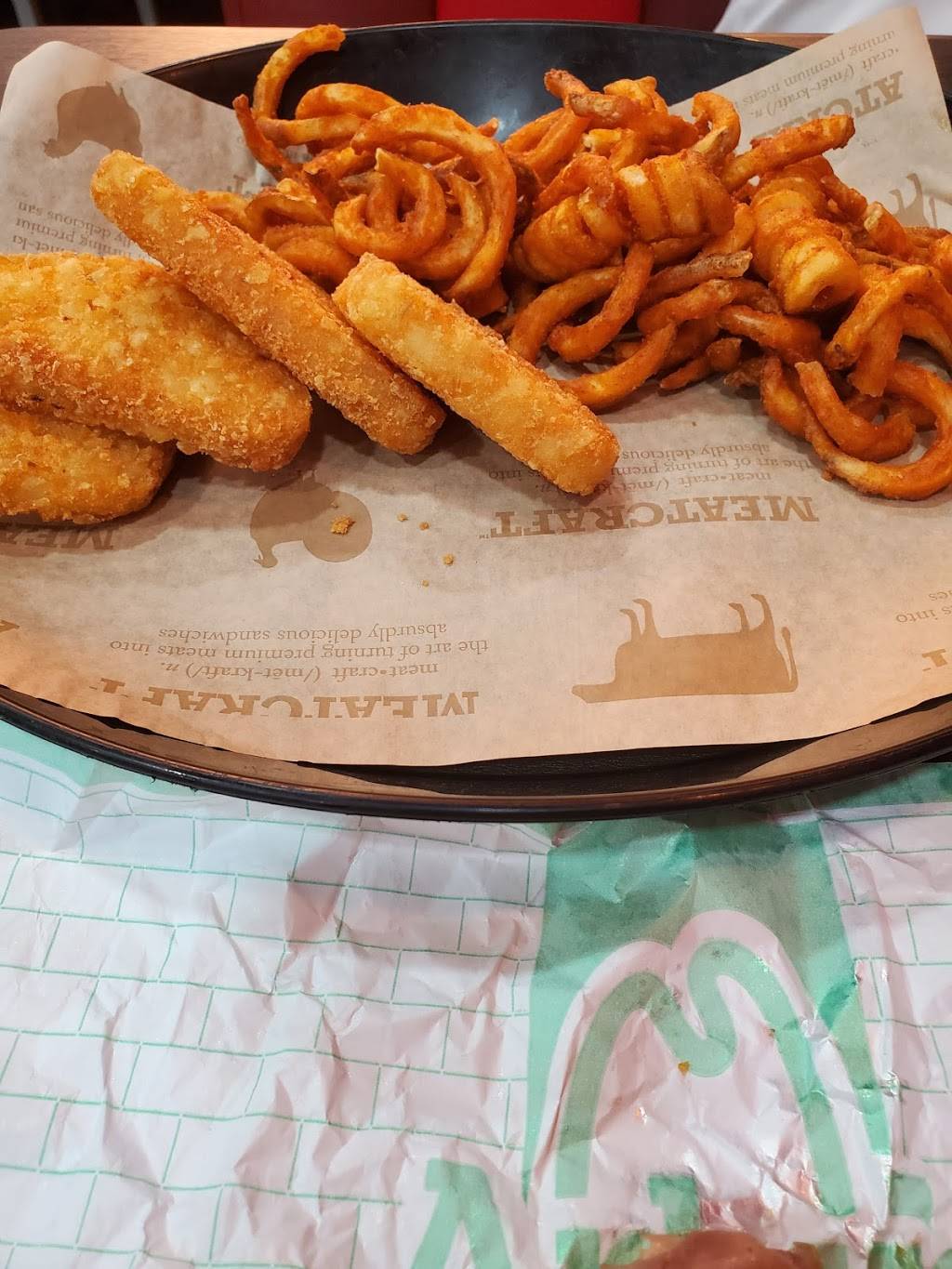 Arbys | meal takeaway | 10988 Montwood Dr, El Paso, TX 79924, USA | 9155988843 OR +1 915-598-8843