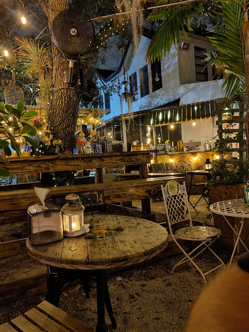 The Alchemist Coffee Shop | cafe | 17830 W Dixie Hwy, North Miami Beach, FL 33160, USA | 7869163560 OR +1 786-916-3560