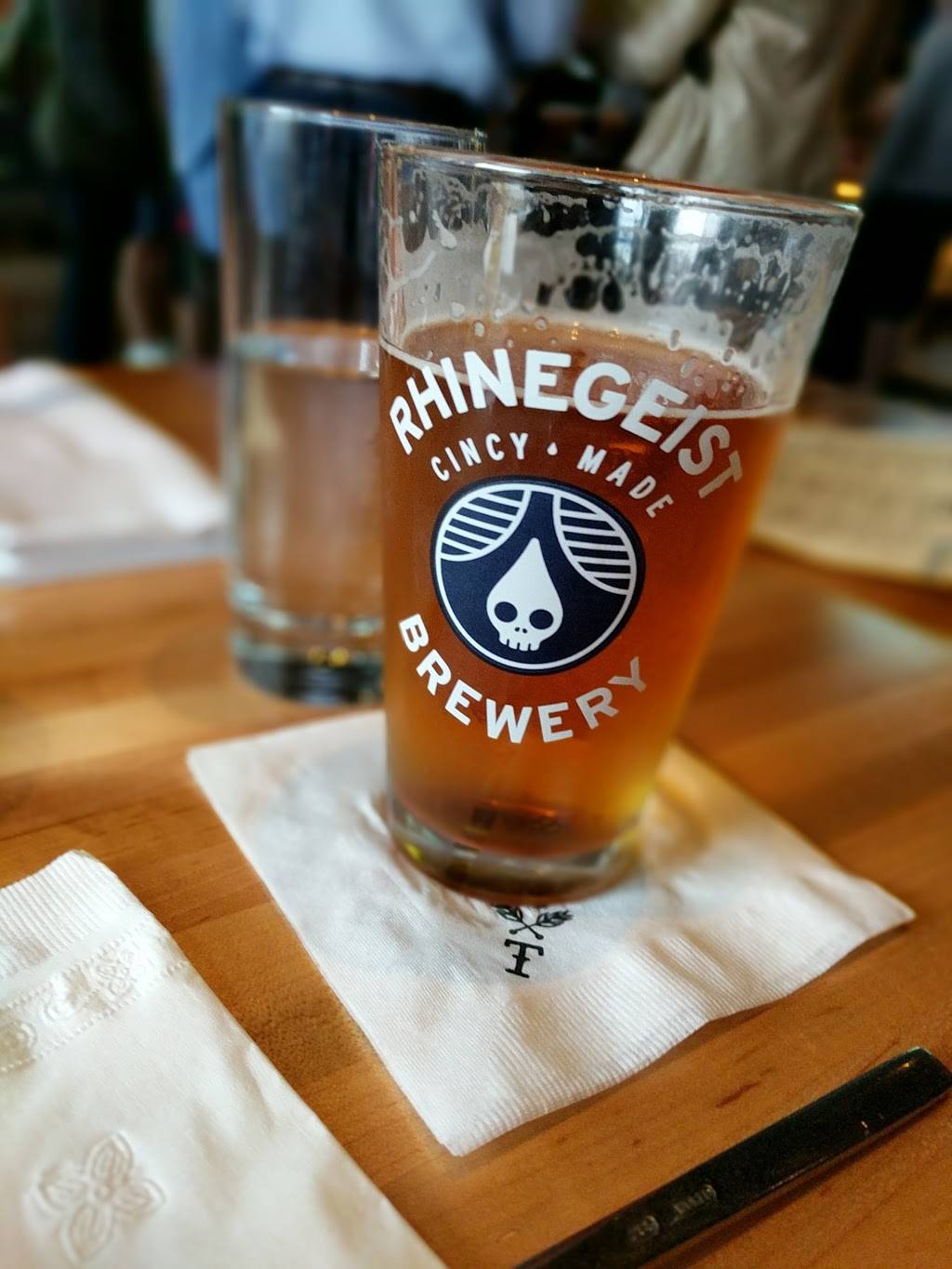 The Urban Tap | restaurant | 216 S Highland Ave, Pittsburgh, PA 15206, USA | 4124047723 OR +1 412-404-7723