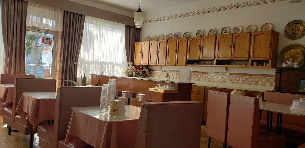 Ukrainian Restaurant | restaurant | 1148 Marion Ave, Windsor, ON N9A 2J4, Canada | 5192533981 OR +1 519-253-3981