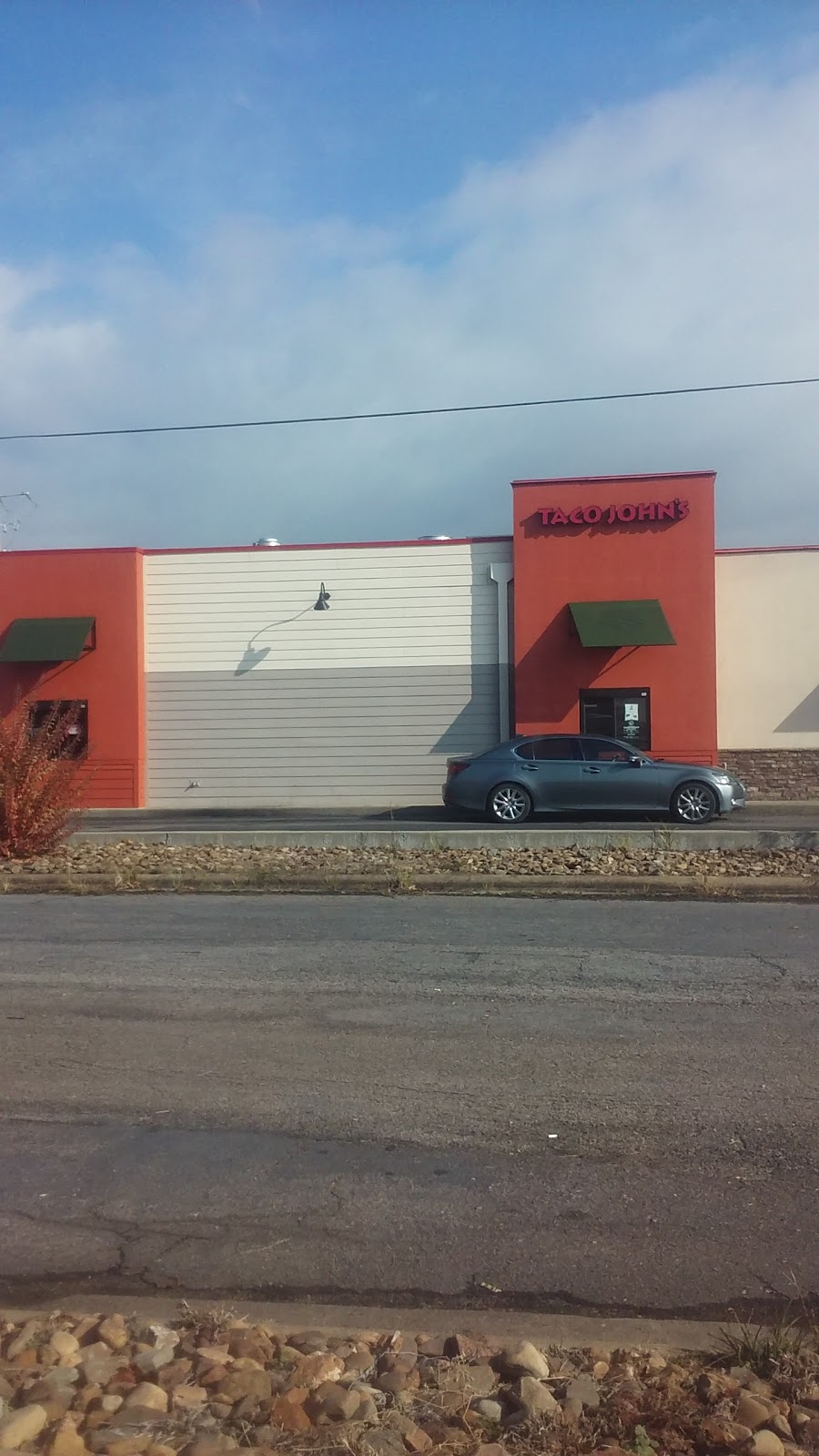 Taco Johns | restaurant | 1819 E Main St, Russellville, AR 72801, USA | 4792801932 OR +1 479-280-1932
