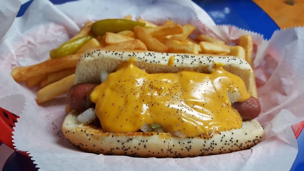 Memos Hot Dogs | restaurant | 1447 W 18th St, Chicago, IL 60608, USA | 3127336373 OR +1 312-733-6373