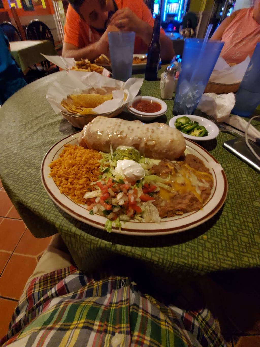 Mariachis | restaurant | 400 S Illinois St, Belleville, IL 62220, USA | 6182369492 OR +1 618-236-9492