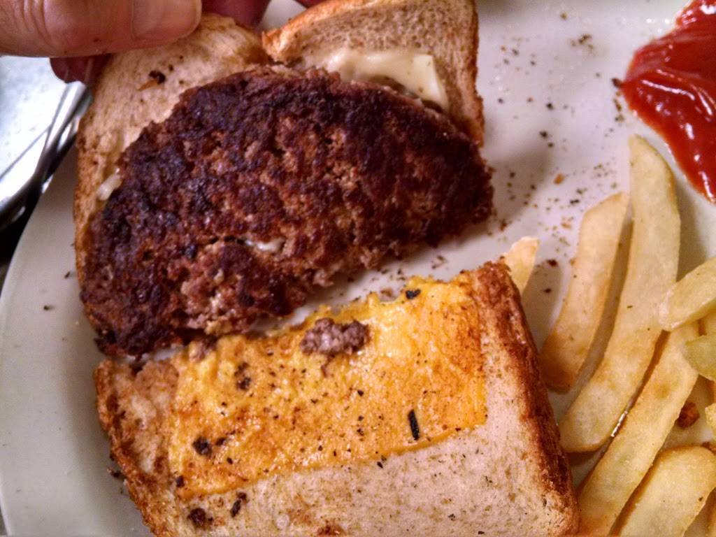 Charlies Restaurant | restaurant | 12407 Airport Hwy, Swanton, OH 43558, USA | 4198252076 OR +1 419-825-2076