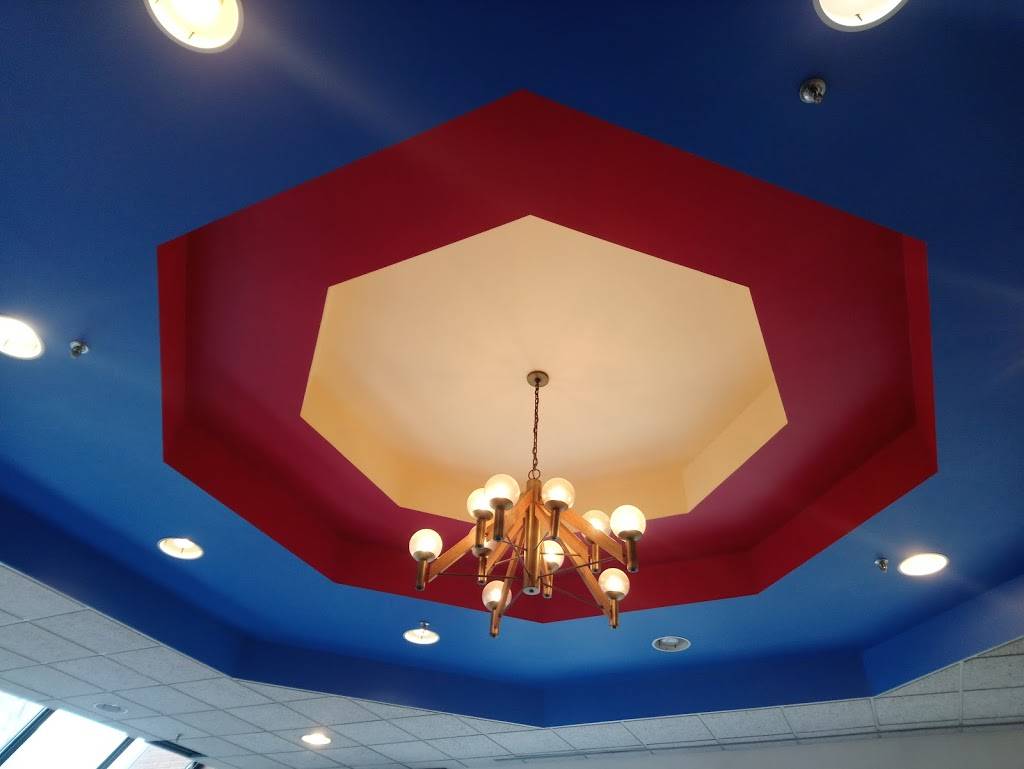 Mazal Tov Kosher Cuisine | restaurant | 1653 Ouellette Ave, Windsor, ON N8X 4W8, Canada | 5192520221 OR +1 519-252-0221