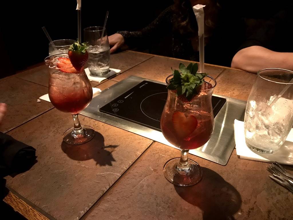 The Melting Pot | restaurant | 6100 Westheimer Rd #146, Houston, TX 77057, USA | 7135325011 OR +1 713-532-5011