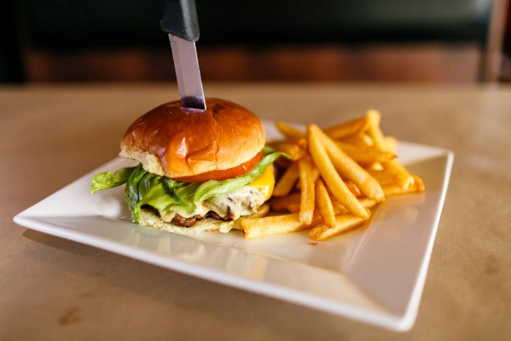 Babes Grill & Bar | restaurant | 5614 Schroeder Rd, Madison, WI 53711, USA | 6082747300 OR +1 608-274-7300