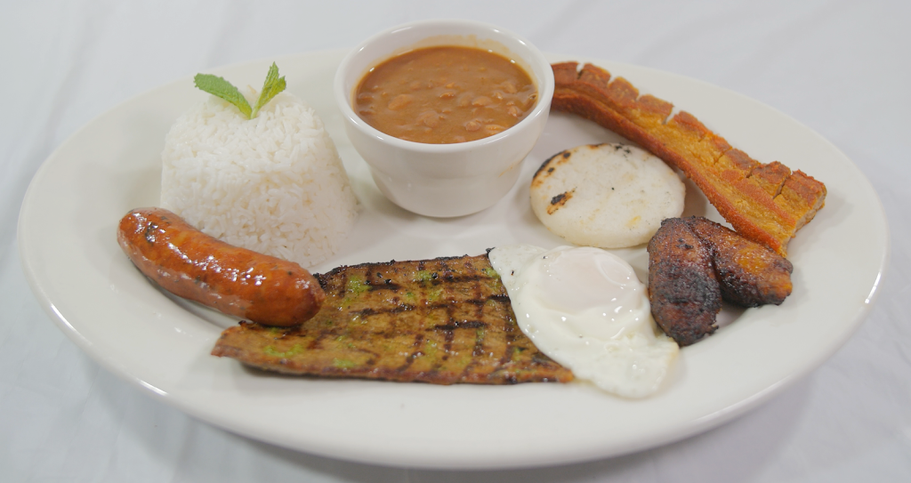 Asados Al Carbon | restaurant | 7212 N Armenia Ave, Tampa, FL 33604, USA | 8139333505 OR +1 813-933-3505