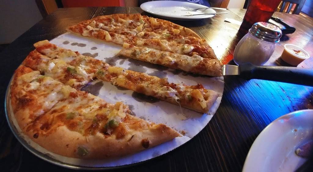 Knuckles Pizza | restaurant | 1719 W Woodside Dr, Dunlap, IL 61525, USA | 3092435900 OR +1 309-243-5900