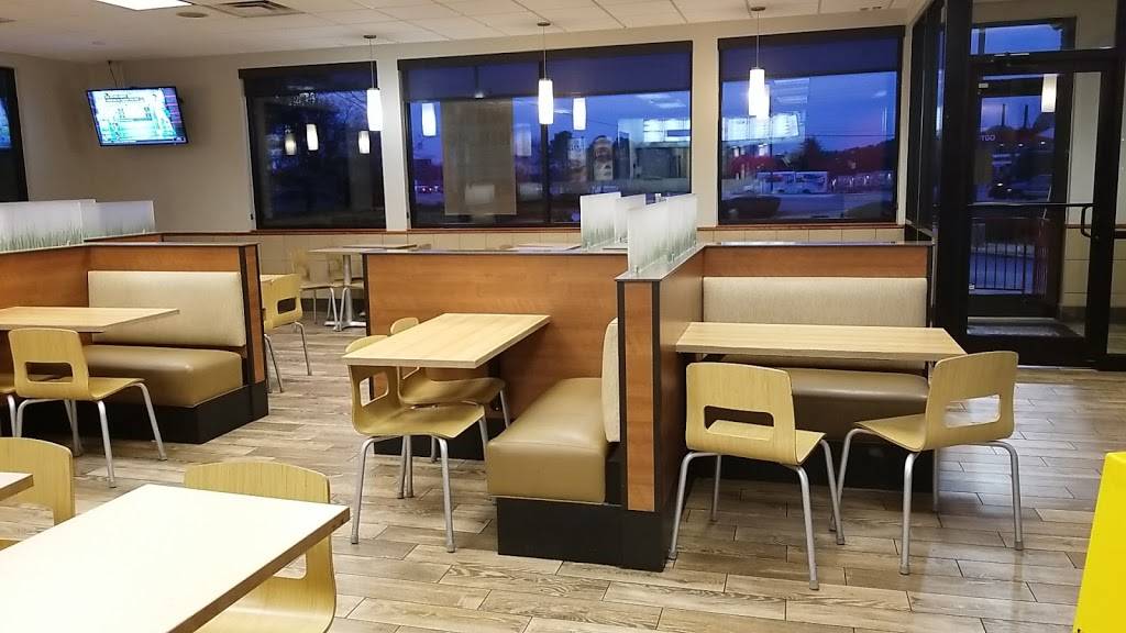 Wendys | restaurant | 3990 Martin L. King Dr, Atlanta, GA 30336, USA | 4046962961 OR +1 404-696-2961