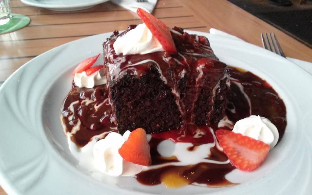 Backwaters on Sand Key | restaurant | 1261 Gulf Blvd, Clearwater Beach, FL 33767, USA | 7275177383 OR +1 727-517-7383