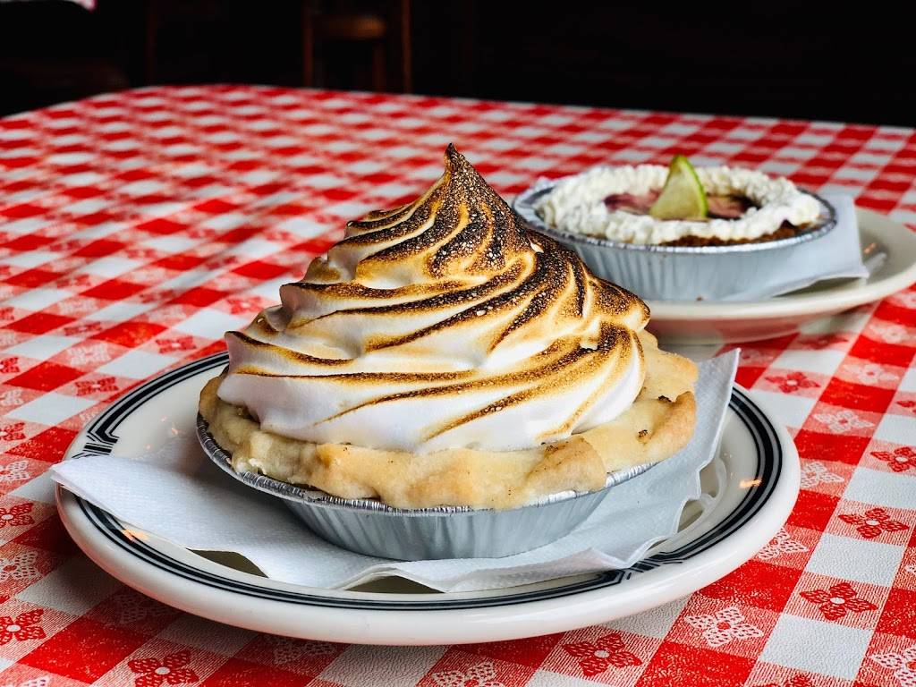 Market Bar-B-Que Restaurant And Food Trucks | restaurant | 220 NE Lowry Ave, Minneapolis, MN 55418, USA | 6128721111 OR +1 612-872-1111