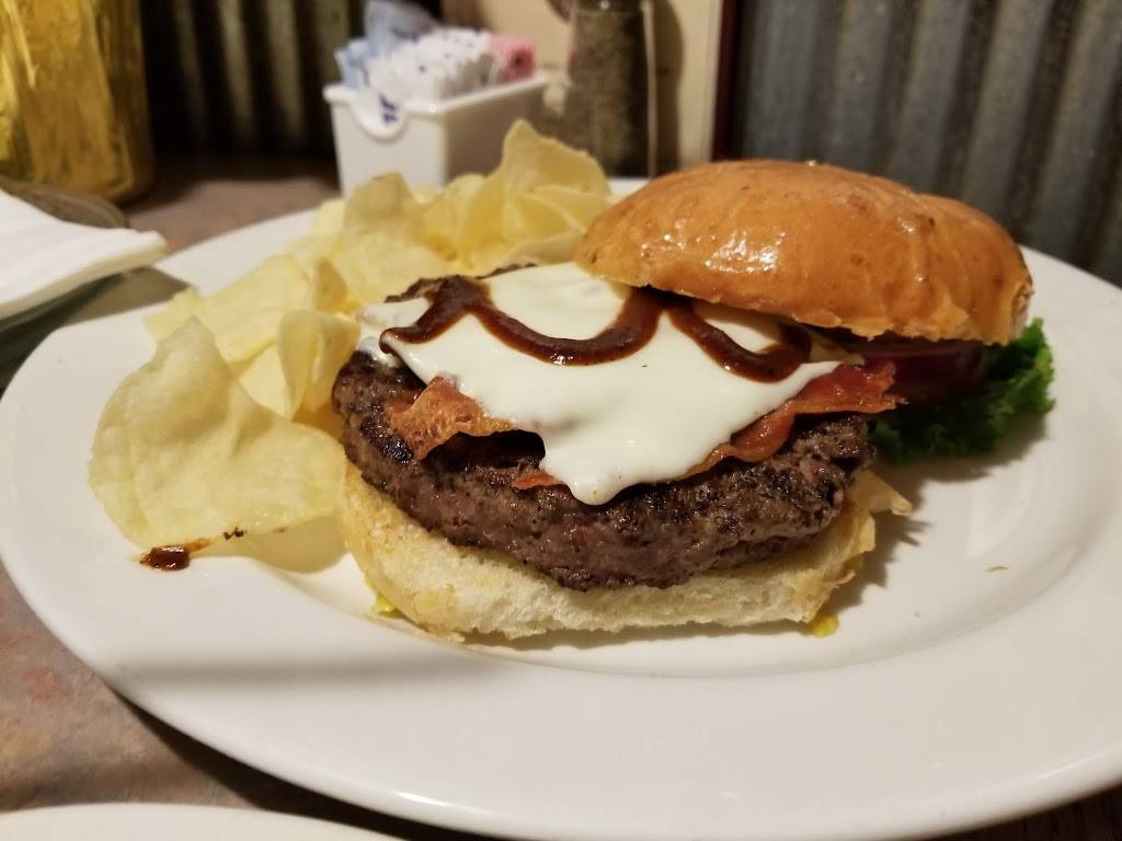 Kutztown Tavern | restaurant | 272 W Main St, Kutztown, PA 19530, USA | 6106839600 OR +1 610-683-9600