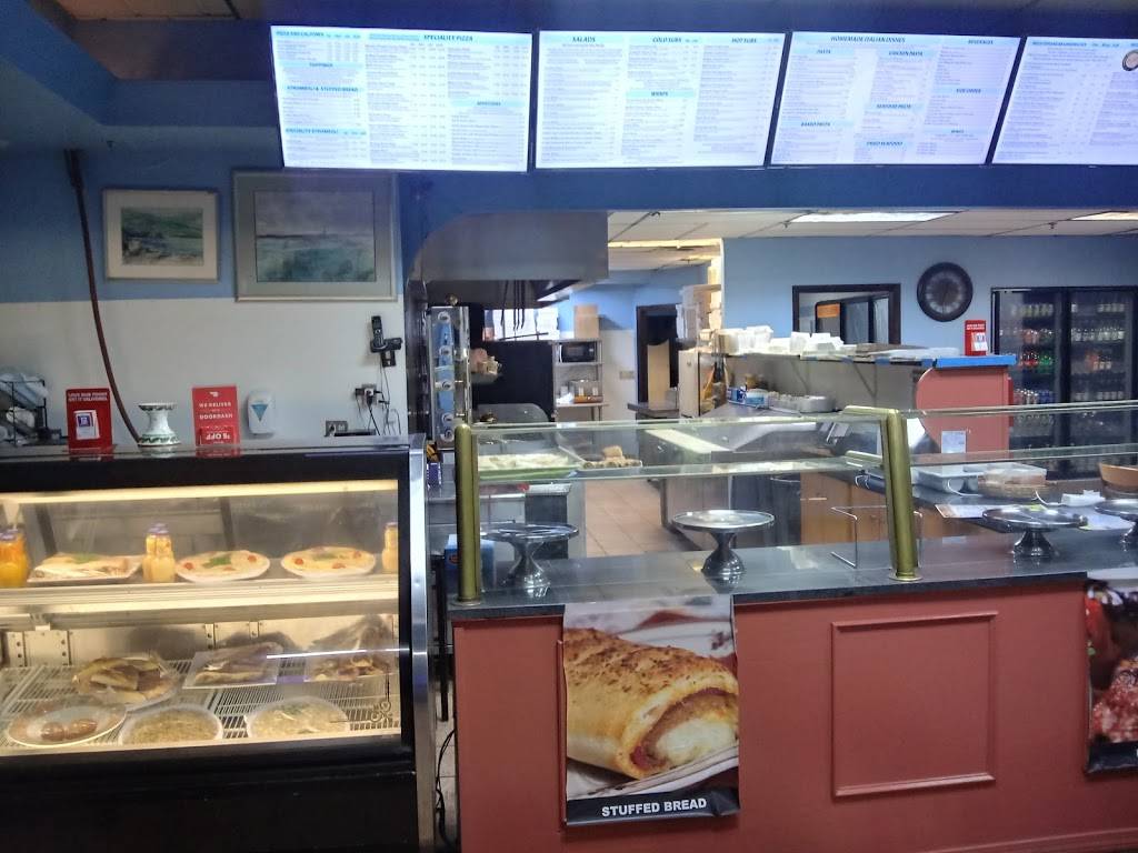 Family Mediterranean Pizza | meal takeaway | 45 York St, New Haven, CT 06511, USA | 2038650088 OR +1 203-865-0088