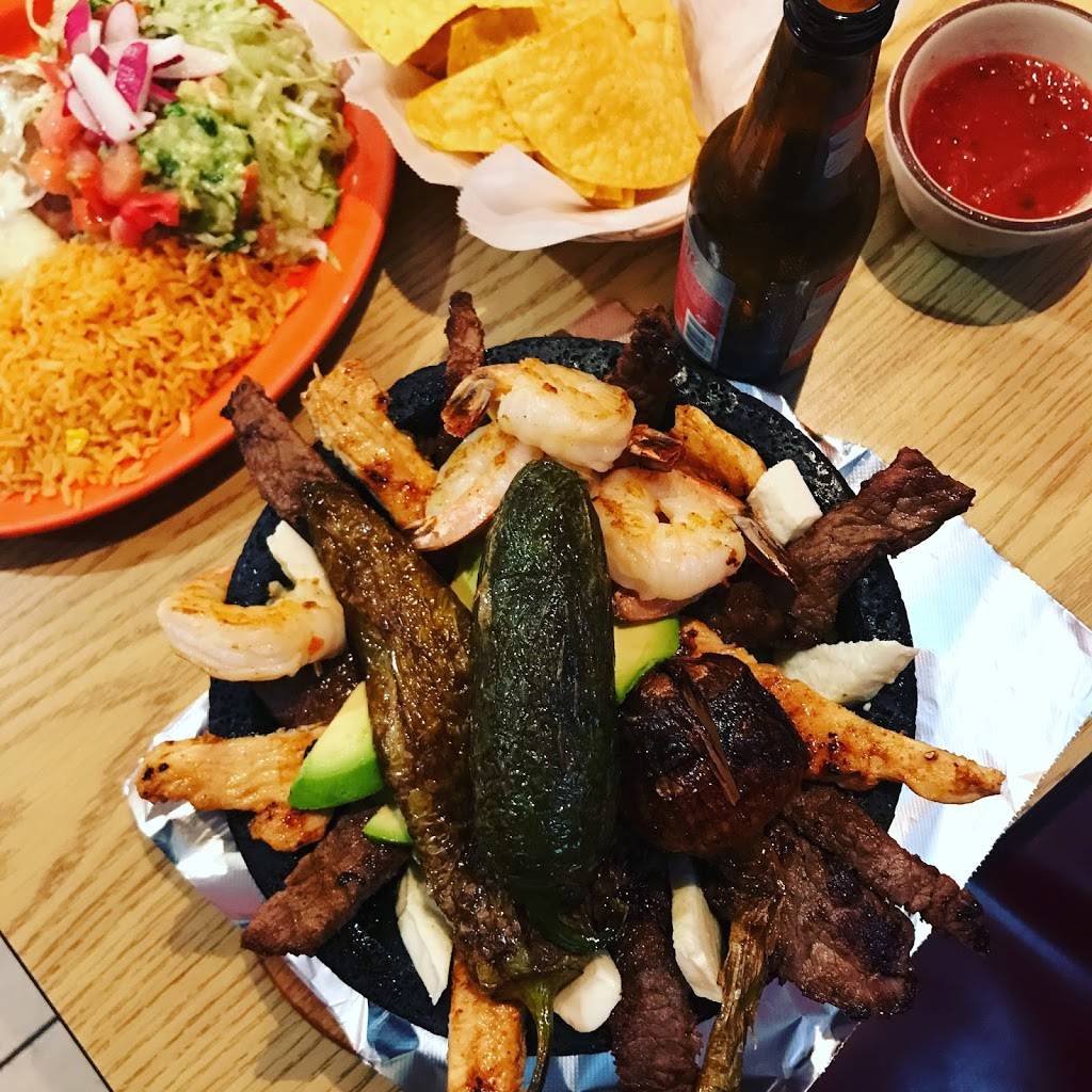 Cancun Grill And Cantina | meal takeaway | 3855 121st St, Urbandale, IA 50323, USA | 5152701870 OR +1 515-270-1870