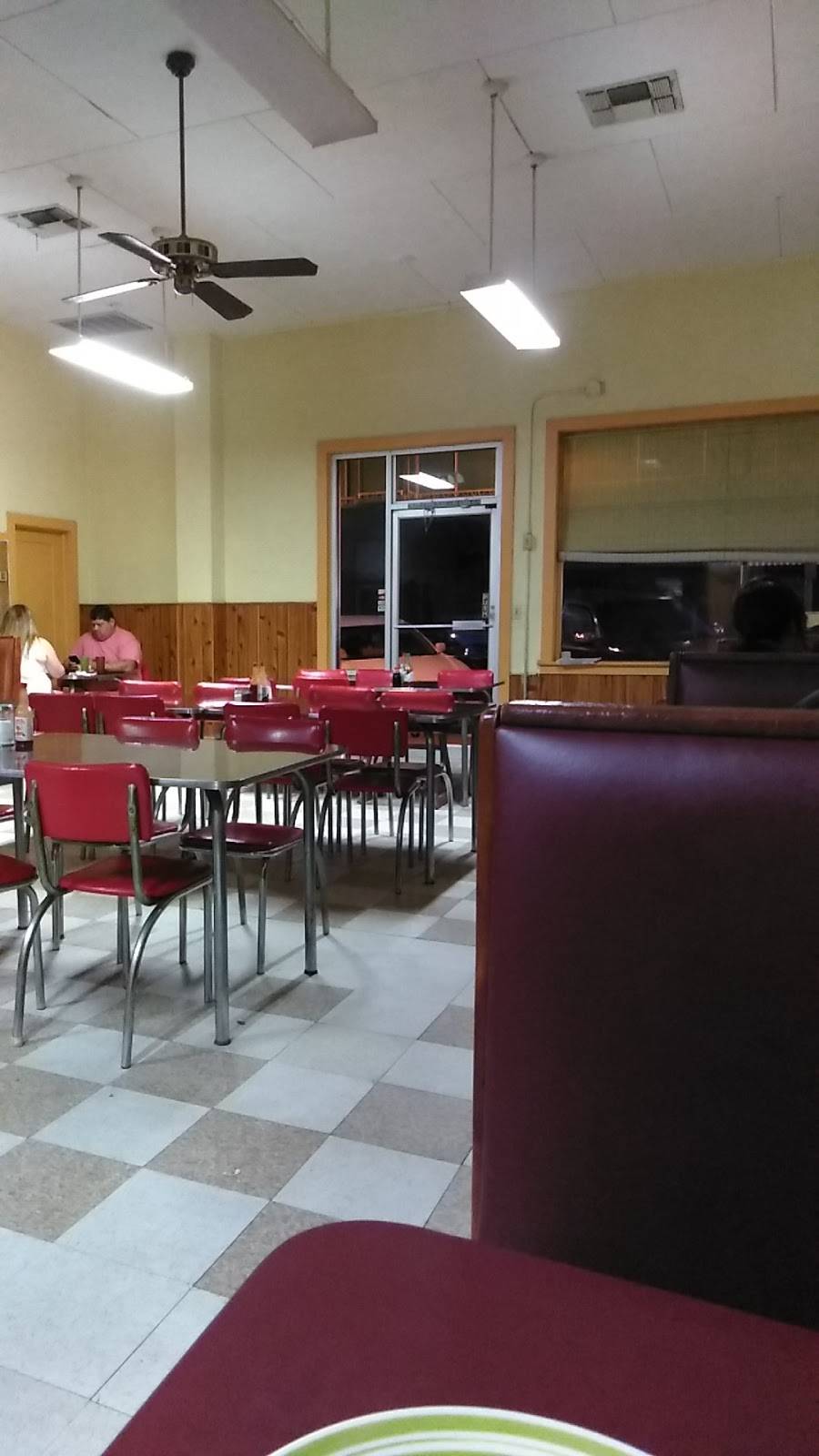 Dinuba Restaurant | restaurant | 189 S L St, Dinuba, CA 93618, USA | 5595912032 OR +1 559-591-2032